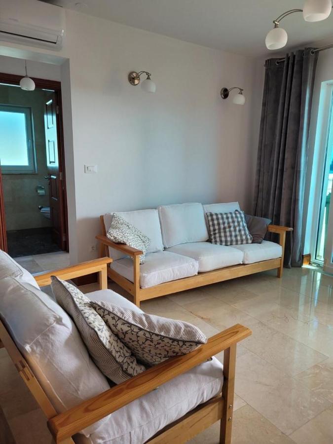 Gospino Apartment 1 Perfect For A Family โตรกีร์ ภายนอก รูปภาพ