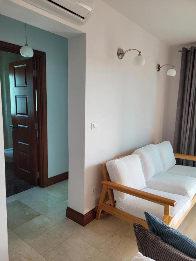 Gospino Apartment 1 Perfect For A Family โตรกีร์ ภายนอก รูปภาพ
