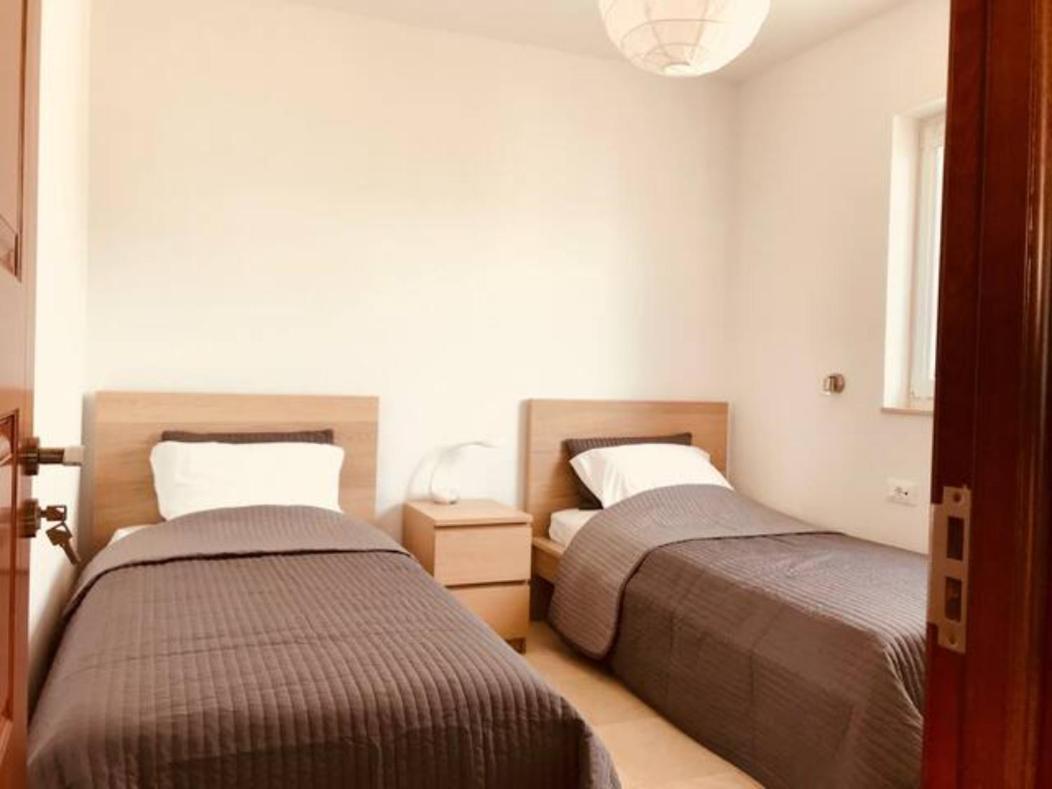 Gospino Apartment 1 Perfect For A Family โตรกีร์ ภายนอก รูปภาพ